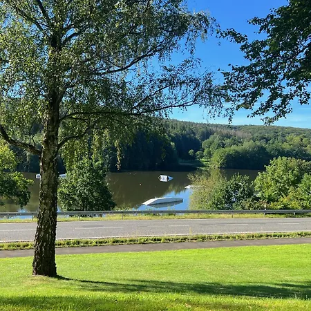 22 Mit Seeblick Und Garten Bis 6 Personen Сasa de vacaciones