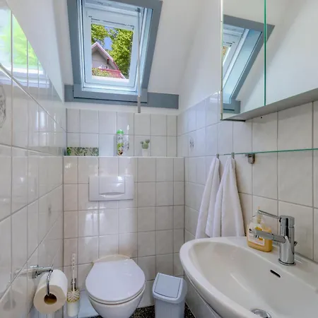 Holiday home 22 Mit Seeblick Und Garten Bis 6 Personen *