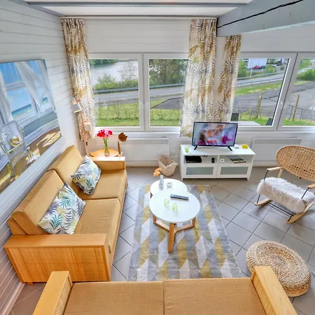 22 Mit Seeblick Und Garten Bis 6 Personen Holiday home *